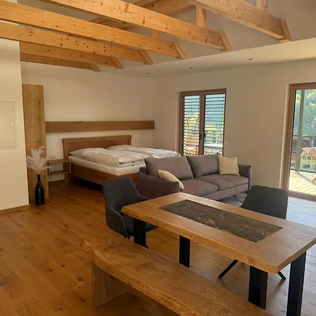 Weinloft Apartment *